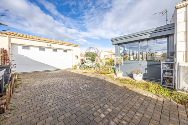 PLAIN PIED COUP DE CŒUR VÉRANDA PISCINE DOUBLE GARAGE