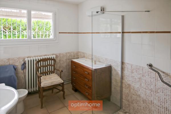 Quand Simone vend sa jolie maison sur un terrain de plus de 1100 m2 à LANTON (33)