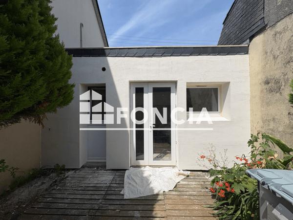 Location Studio meublé 23.15 m² - 16 BIS RUE LOUIS DE MONTCALM Quimper 29000