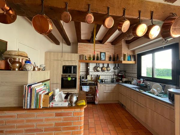 Grande Maison de Caractère Rénovée avec Piscine - ECOUFLANT BOURG