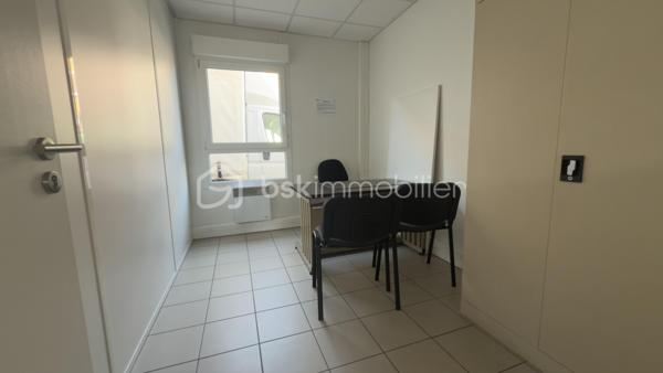 Bureau de 269 m²