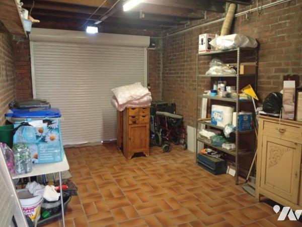 Maison semi individuelle avec garage 