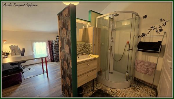 Maison à vendre 6 pièces proche de AULNAY (17), vie PLAIN PIED avec DEPENDANCE environ 100m²