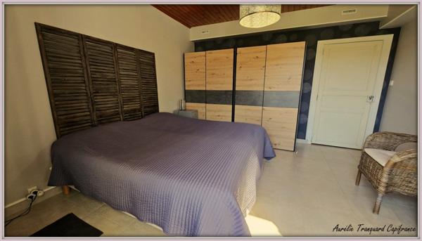 Maison à vendre 6 pièces proche de AULNAY (17), vie PLAIN PIED avec DEPENDANCE environ 100m²