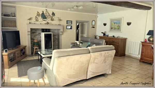 Maison à vendre 6 pièces proche de AULNAY (17), vie PLAIN PIED avec DEPENDANCE environ 100m²