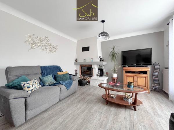 8min de BRESSUIRE (axe Cholet) - Dans un Joli parc de 2026m², pavillon 3 chambres !