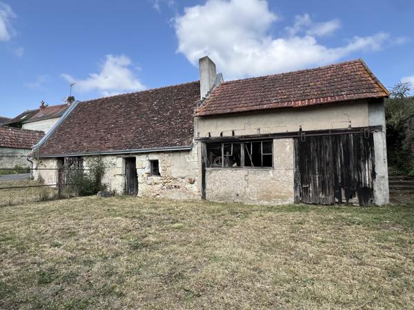 Berthenay (37510) Ensemble de granges sur parcelle constructible
