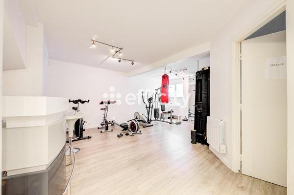 Maison 7 pièces - 335 m² Bien prestige