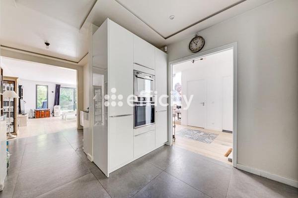 Maison 7 pièces - 335 m² Bien prestige