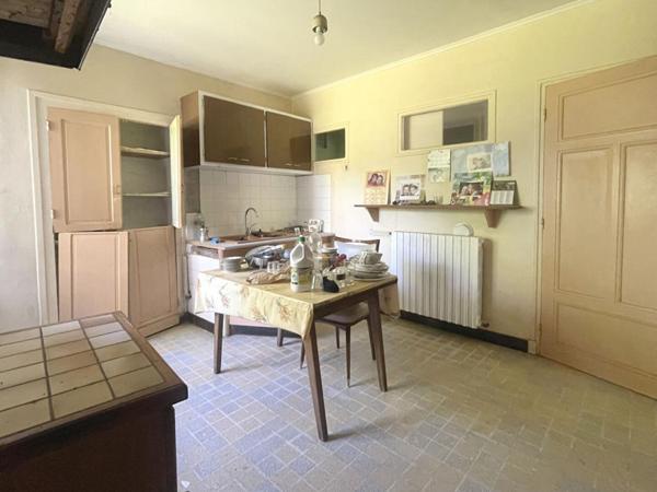 Corps de ferme 400m2 Saint Laurent du Cros (05500)