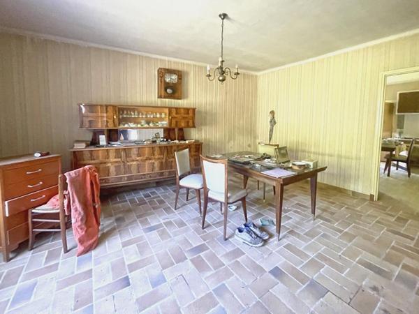 Corps de ferme 400m2 Saint Laurent du Cros (05500)