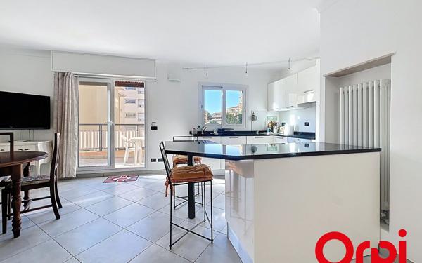Appartement à louer    3 pièces • 61,06 m2 Roquebrune-Cap-Martin