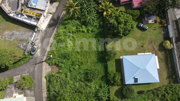 Terrain 500m 2 PETIT-BOURG