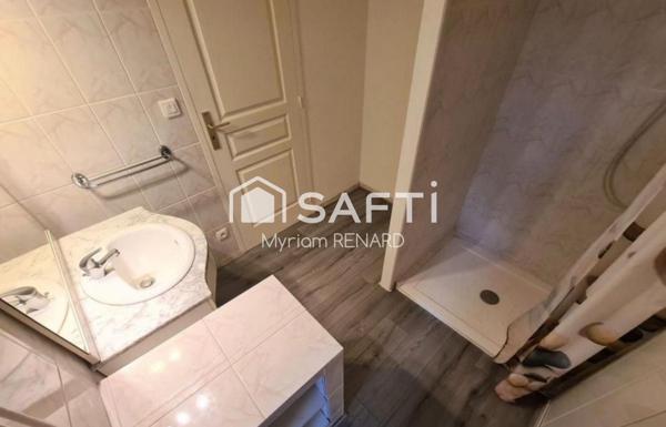 Maison de ville, type T3, d'environ 86 m2 proche gare et des commodités