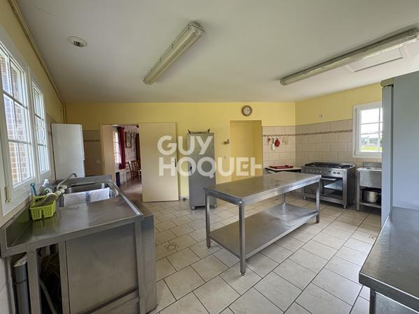 20 minutes de BRETEUIL, Proche RUGLES - Ensemble immobilier