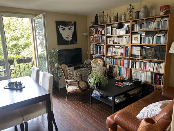 Appartement 3 pièce(s) 53 m2 €280 000 ** - Référence 4423