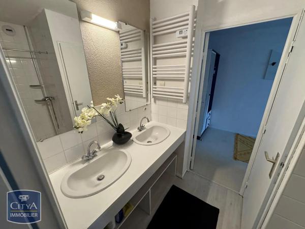 Appartement à louer 3 pièces 32.26m² Poitiers (86000)
