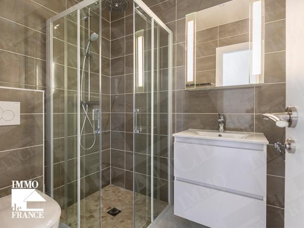 Maison Chenex 9 pièces 315 m²