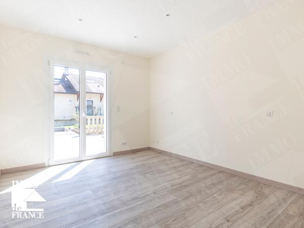 Maison Chenex 9 pièces 315 m²