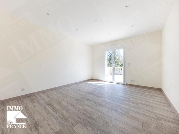 Maison Chenex 9 pièces 315 m²