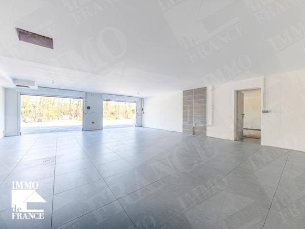 Maison Chenex 9 pièces 315 m²