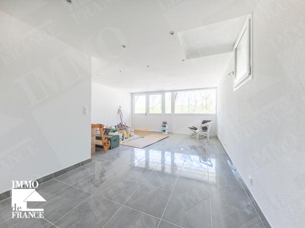 Maison Chenex 9 pièces 315 m²