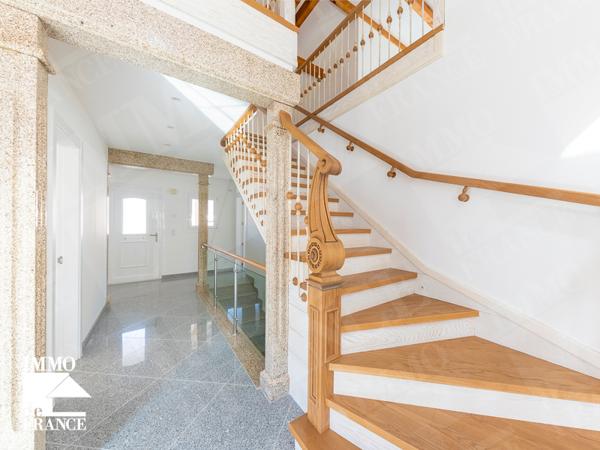 Maison Chenex 9 pièces 315 m²