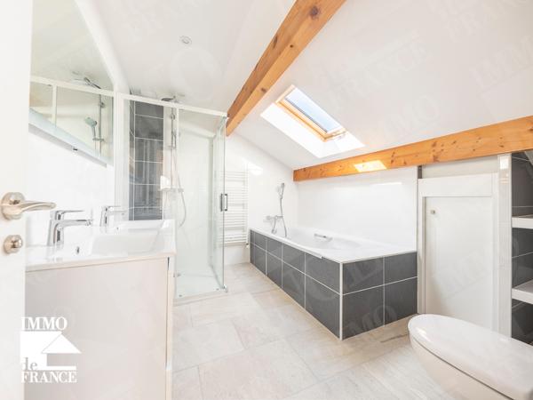 Maison Chenex 9 pièces 315 m²