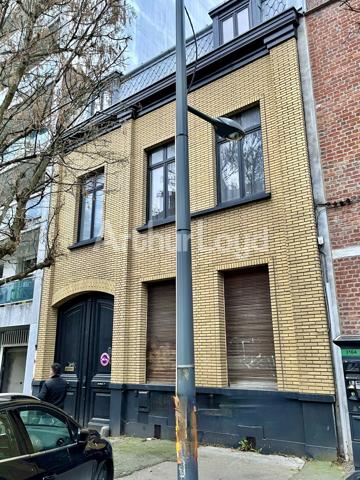 Maison Bourgeoise à vendre à Lille - Investissement locatif rentable - Emplacement central et accessible