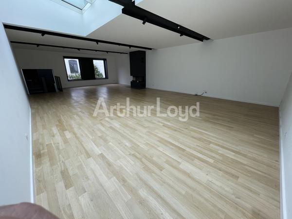 Maison Bourgeoise à vendre à Lille - Investissement locatif rentable - Emplacement central et accessible