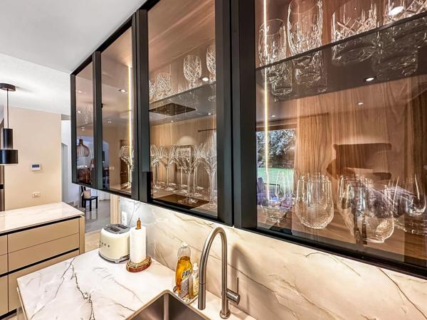 A vendre en co-exclusivité au Parcs de Mougins, superbe villa familiale dans un prestigieux domaine