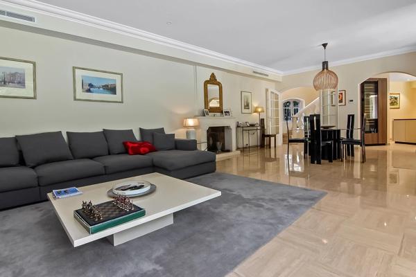 A vendre en co-exclusivité au Parcs de Mougins, superbe villa familiale dans un prestigieux domaine