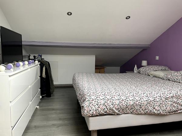 A vendre Maison de ville entièrement rénovée proche des commodités