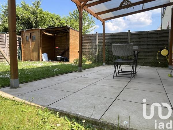 Maison 4 pièces de 80 m² à Sainte-Geneviève (60730)