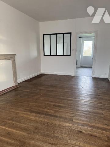 NIEUL LE DOLENT maison rénovée prox commerces