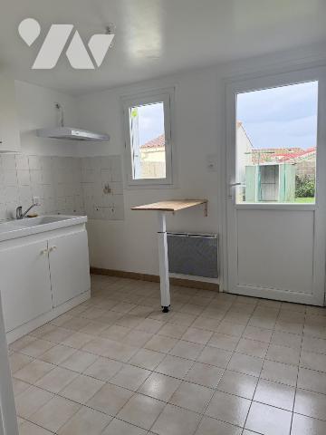 NIEUL LE DOLENT maison rénovée prox commerces