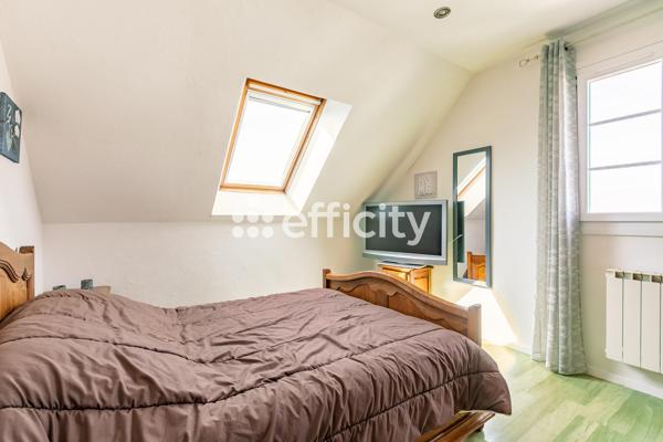 Maison
         6 pièces
        - 110 m² Exclusivité 315 000 € *