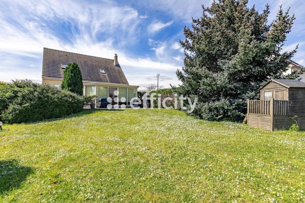 Maison
         6 pièces
        - 110 m² Exclusivité 315 000 € *