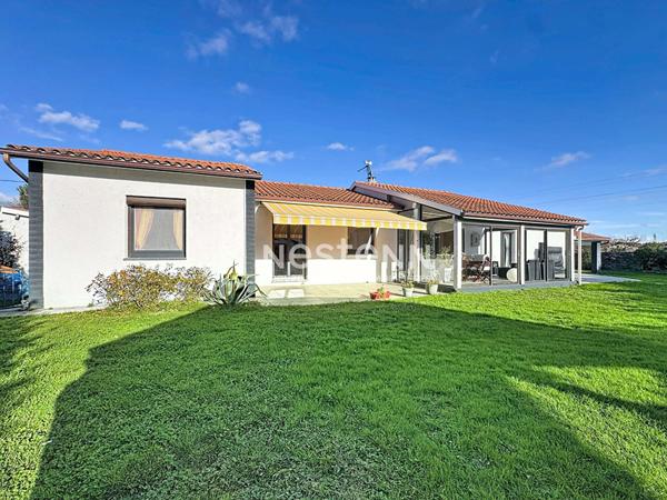 A VENDRE: Maison de plain-pied à Muret - 135 m² habitables sur un terrain clos et paysager avec piscine