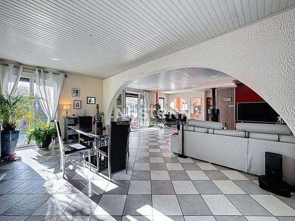 A VENDRE: Maison de plain-pied à Muret - 135 m² habitables sur un terrain clos et paysager avec piscine