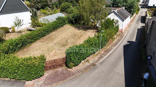 EXCLUSIVITÉ - Maison à vendre 3 pièces à Landeleau avec très beau jardin (29)