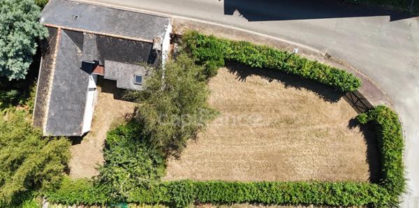 EXCLUSIVITÉ - Maison à vendre 3 pièces à Landeleau avec très beau jardin (29)