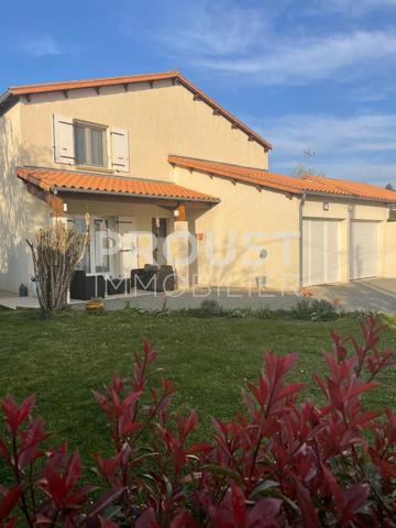 En exclusivité quartier les brizeaux. beau pavillon avec garage et jardin.