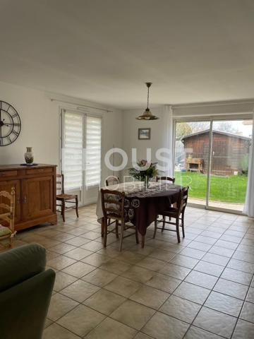 En exclusivité quartier les brizeaux. beau pavillon avec garage et jardin.