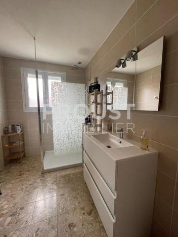 En exclusivité quartier les brizeaux. beau pavillon avec garage et jardin.