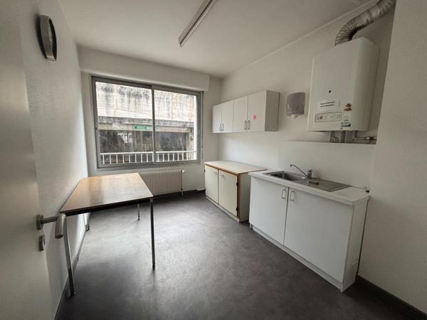 285 m² à Rodez — Loyer exceptionnel 1 400 €/mois