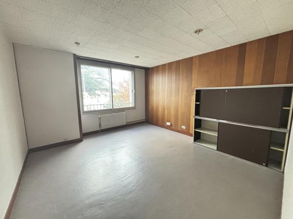 285 m² à Rodez — Loyer exceptionnel 1 400 €/mois