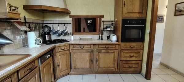 Berneuil-sur-Aisne (60350) À VENDRE – Charmante maison en pierre du XIXe siècle à Berneuil-sur-Aisne (60)