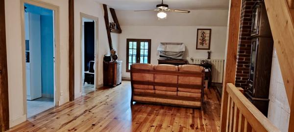 Berneuil-sur-Aisne (60350) À VENDRE – Charmante maison en pierre du XIXe siècle à Berneuil-sur-Aisne (60)