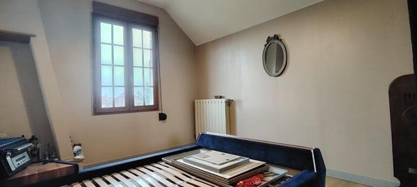 Berneuil-sur-Aisne (60350) À VENDRE – Charmante maison en pierre du XIXe siècle à Berneuil-sur-Aisne (60)